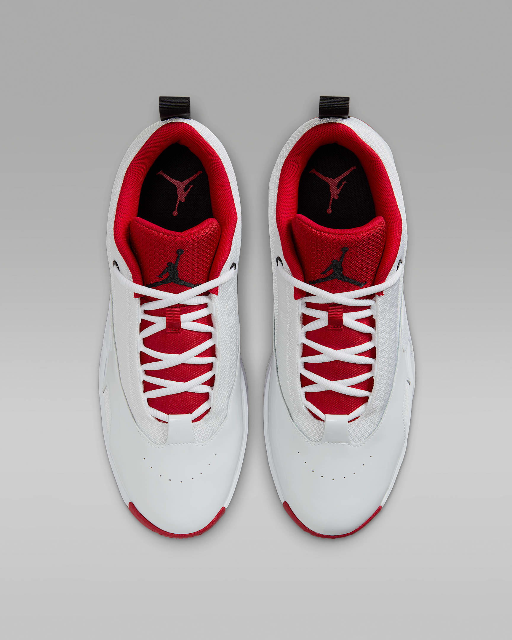 Jordan Max Aura 6 Men s Shoes. Nike IE